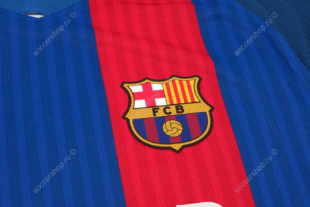 В Нью-Йорке показали огромную футболку «Барселоны»
