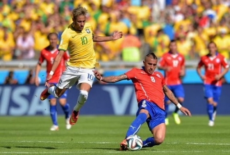 От матча Бразилии и Чили не стоит ждать обилия голов, считают букмекеры