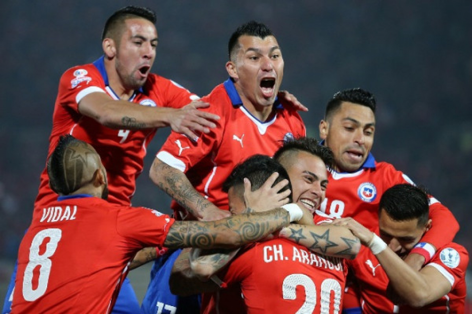 Удастся ли чилийцам начать защиту титула с победы?