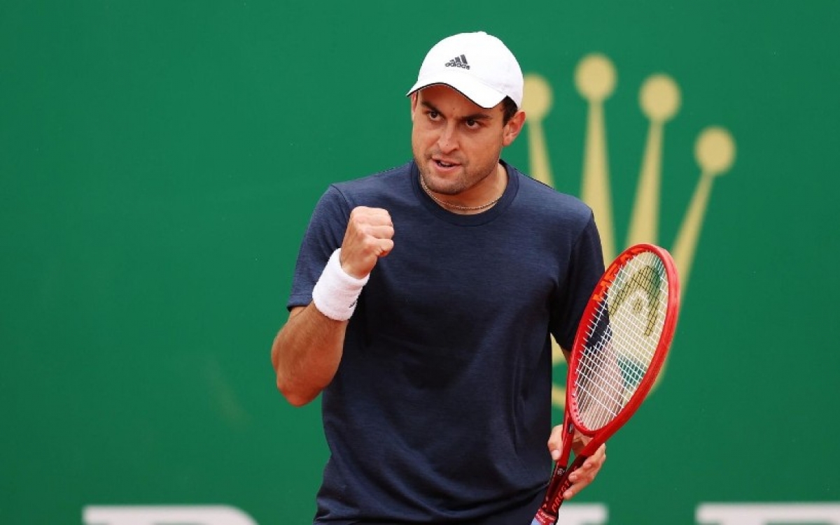 Аслан Карацев вышел в 1/4 финала турнира в Белграде