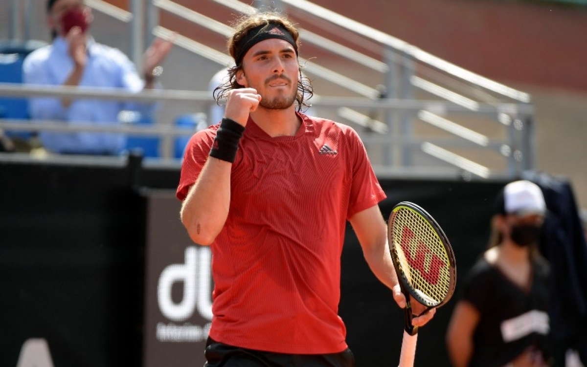 Стефанос Циципас выиграл турнир ATP в Лионе
