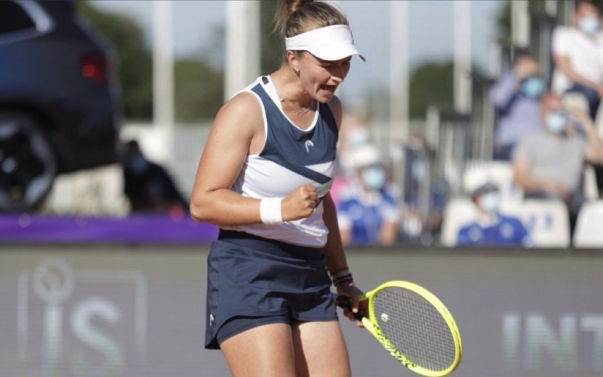 Барбора Крейчикова выиграла турнир WTA в Страсбурге