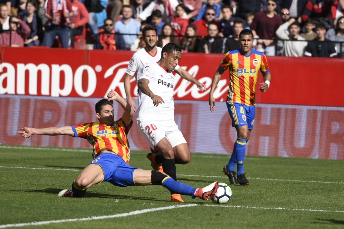 «Севилья» – «Валенсия». Прогноз и ставка на матч Ла Лиги