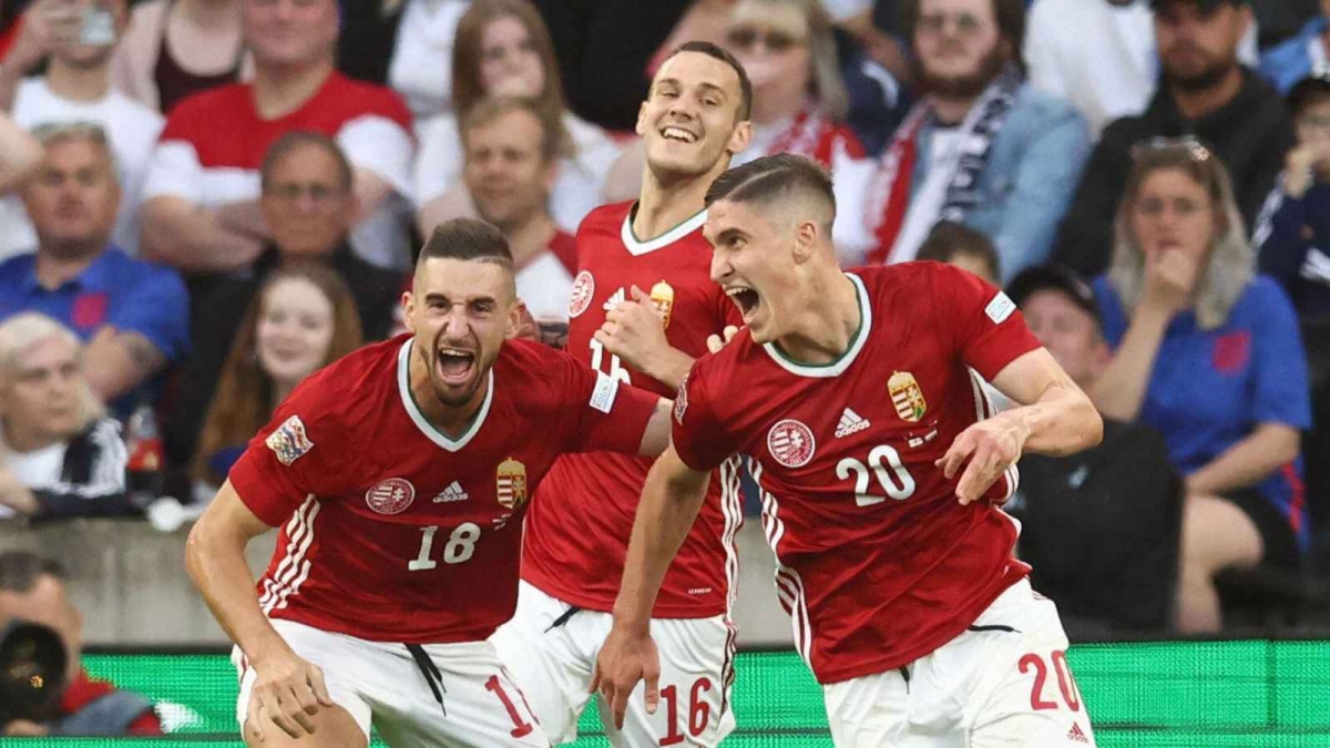 Сборная Венгрии забила 4 безответных мяча в ворота Англии