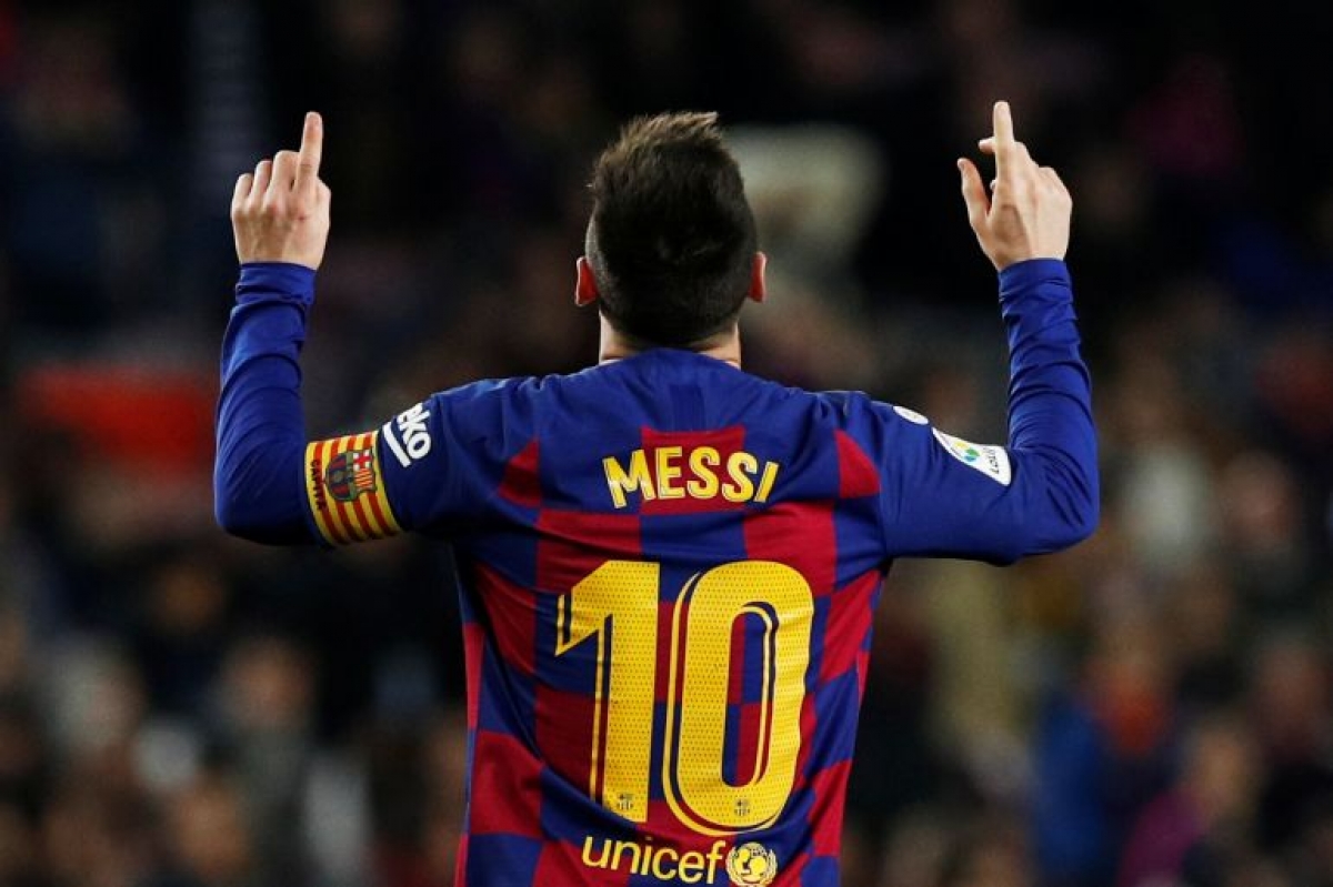 Месси поставил ультиматум «Барселоне»: он требует 10-й номер