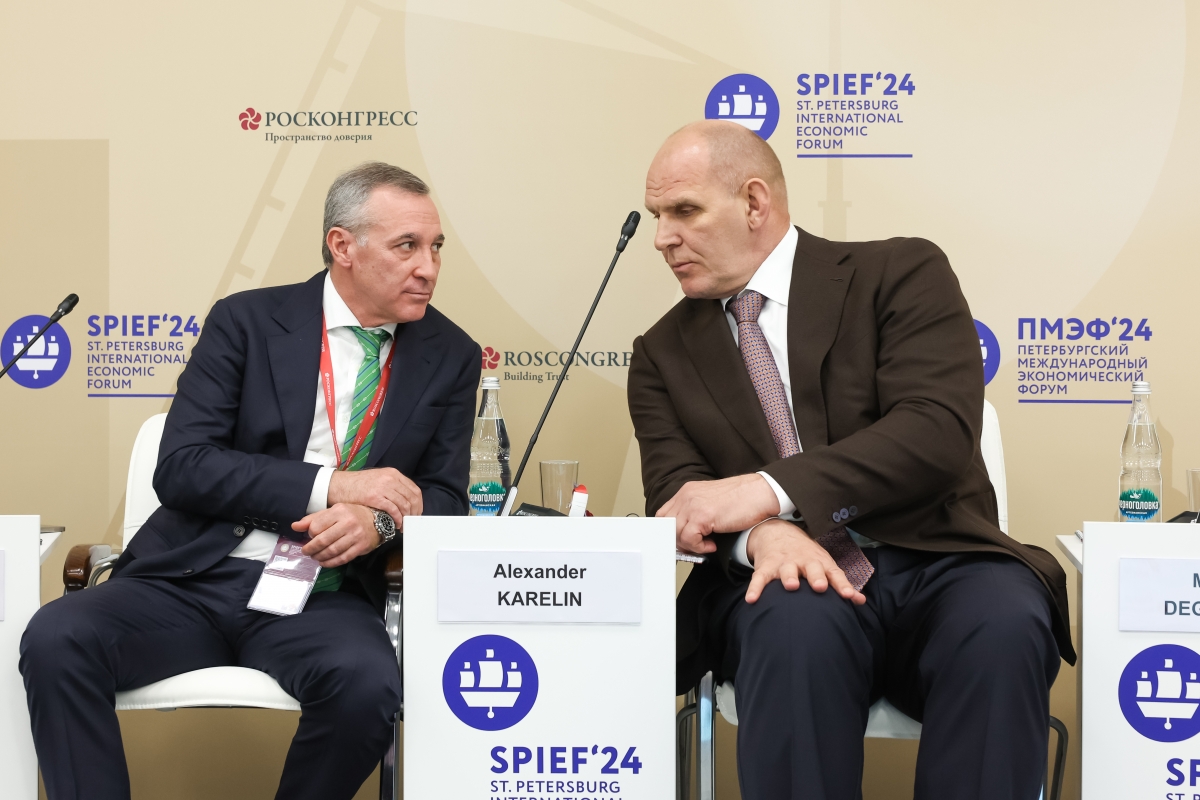 Президент «Лиги Ставок» Юрий Красовский обсудил развитие спорта будущего на ПМЭФ